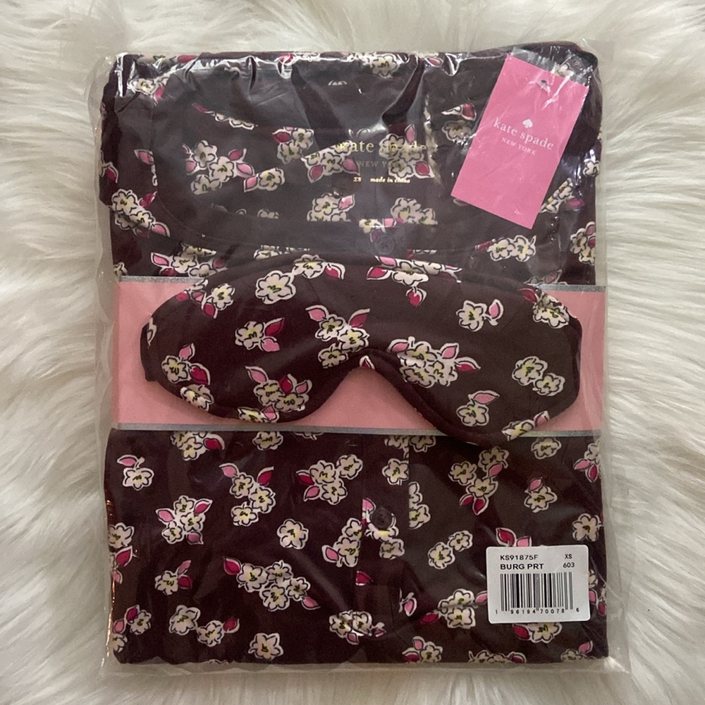 Kate Spade Henley Holiday Pajama Set in Chai Red, Size XS - Picture 4 of 6